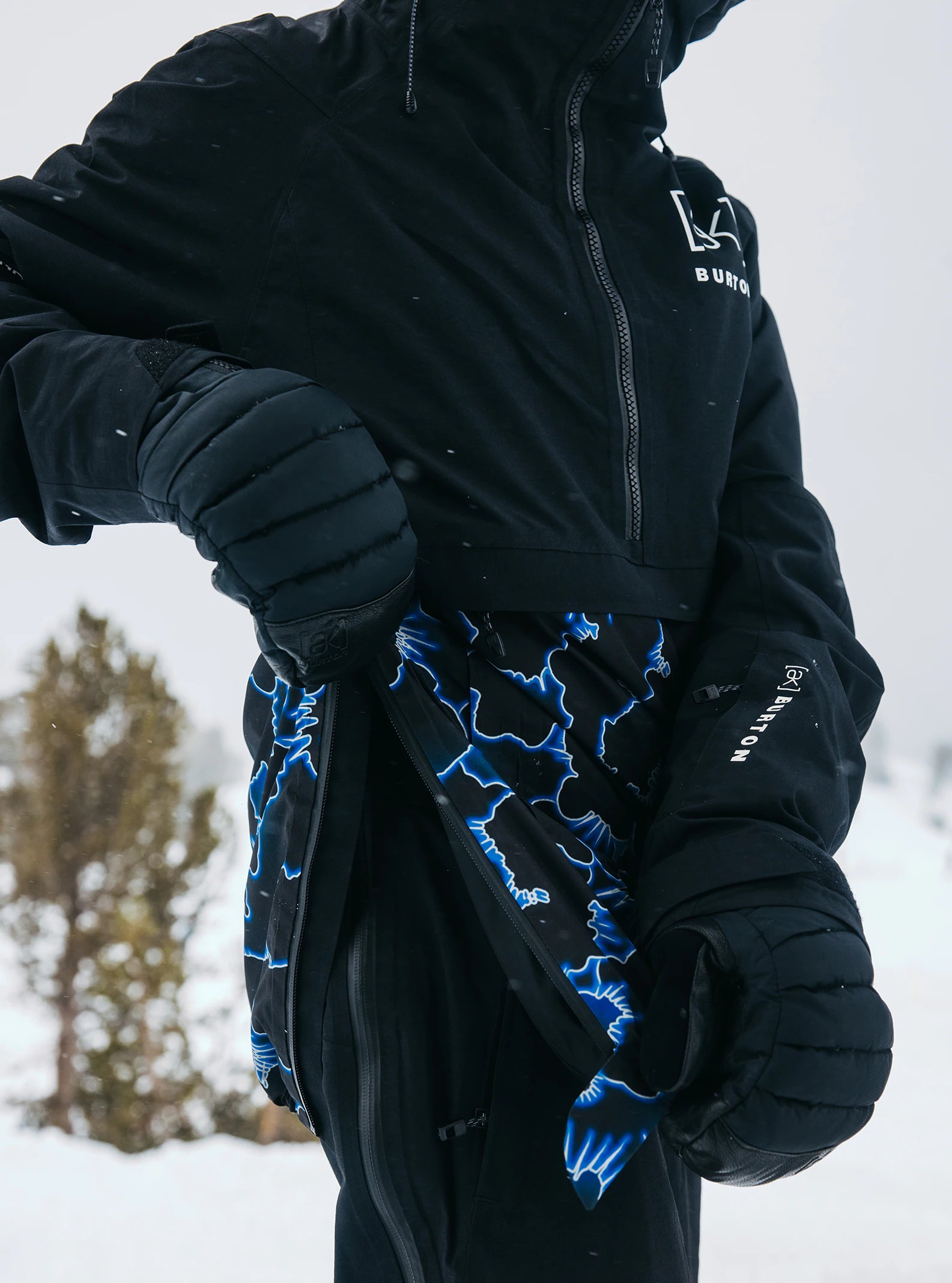 Burton [ak] Kimmy GORE - TEX Anorak Jacket Womens 2025 Black / Glow - Elevation107