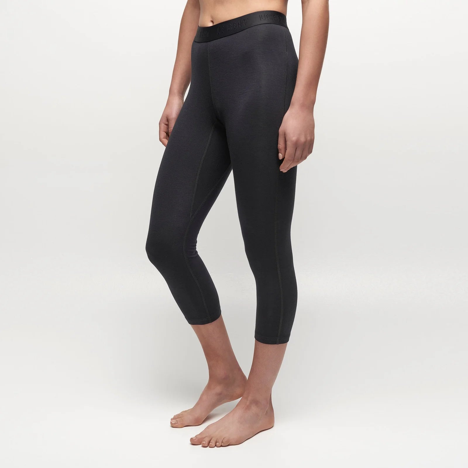 Le Bent Midweight 3/4 Bottom Womens Base Layer Black - Elevation107
