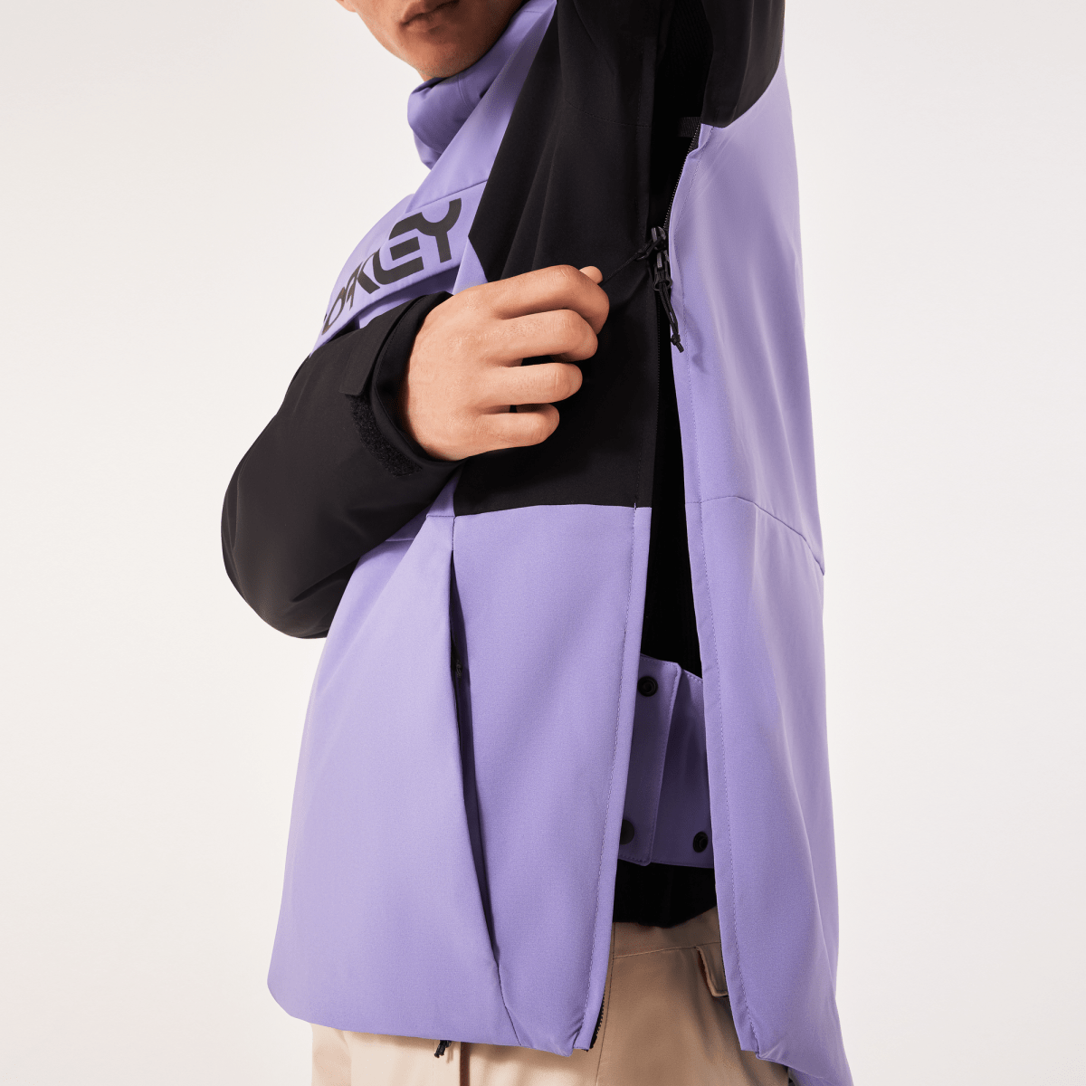 Oakley TNP TBT Insulated Anorak Mens 2025 Blackout / New Lilac - Elevation107