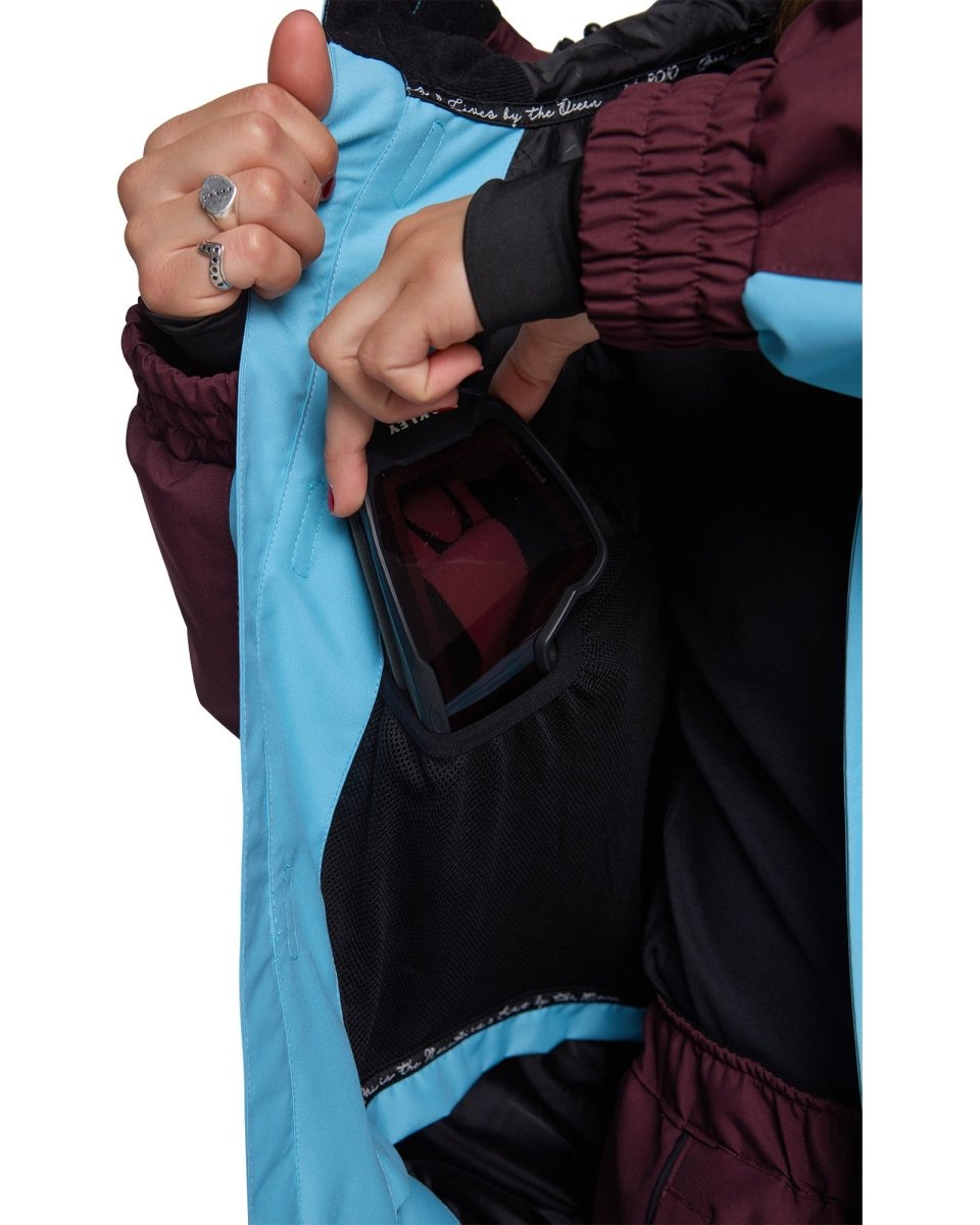 Rojo Retro Star Jacket Womens 2026 Fig - Elevation107