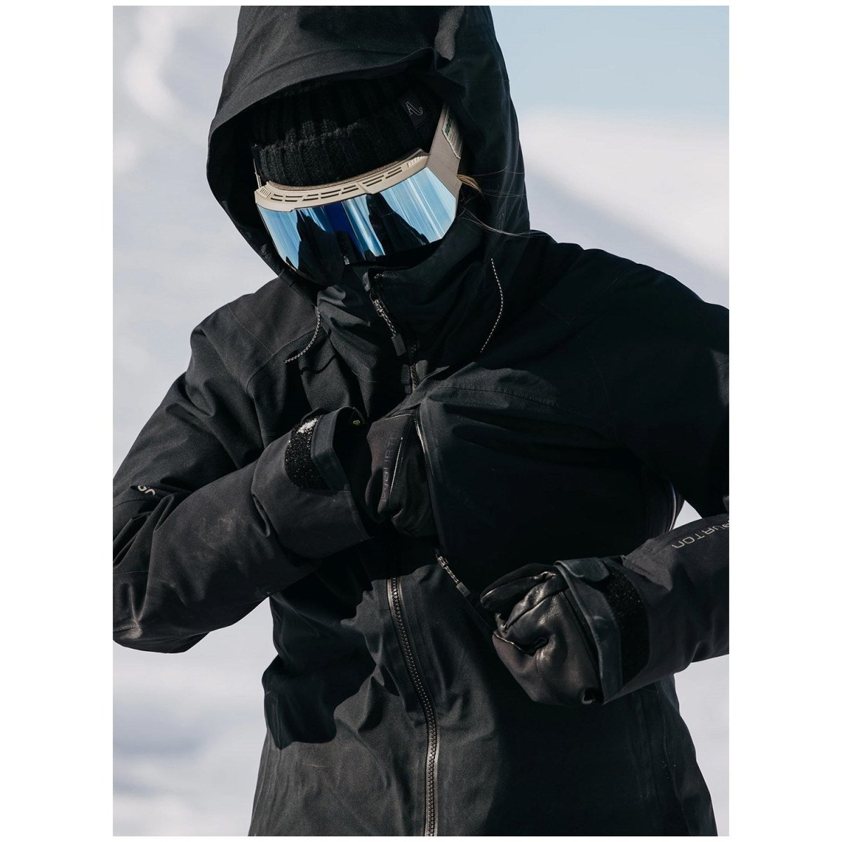 Burton [ak] Embark GORE - TEX Jacket Womens 2025 Black - Elevation107